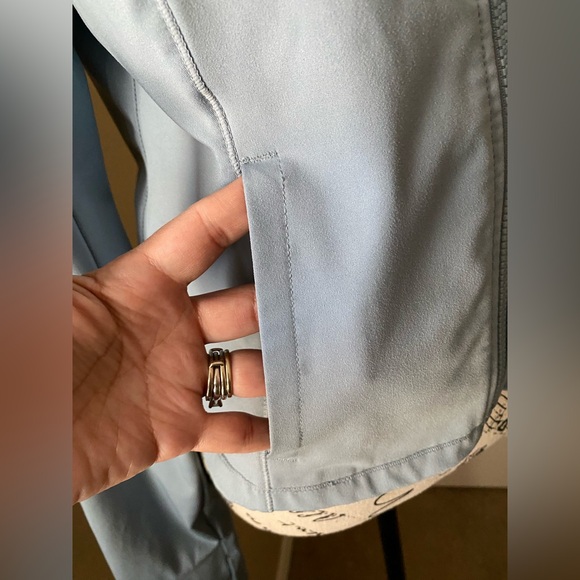 Yogalicious Lux Lightweight Cropped Athletic Hooded Full Zip Up - Light Blue - L - Picture 5 of 13